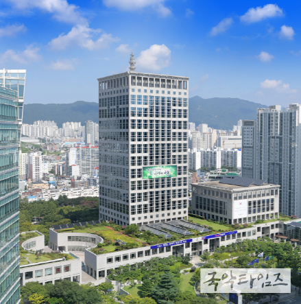 부산시청사
