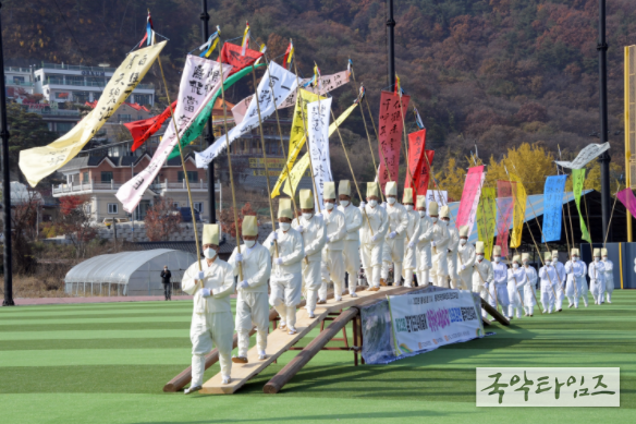 동두천시 탑동상여회다지보존회 경기도 민속예술제 참가