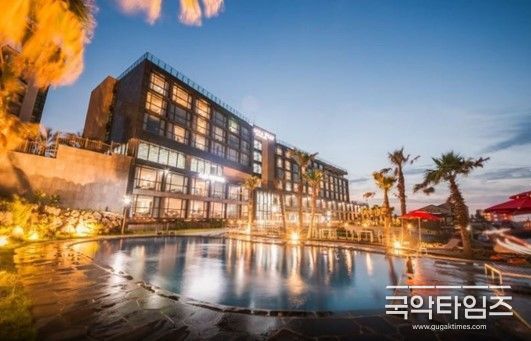 제주 제주시 애월읍 애월해안로 881 에 위치한 호텔전경